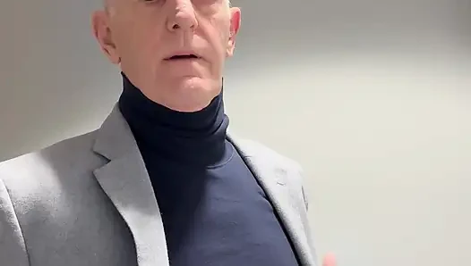 Ofiste meme ucu oyunu