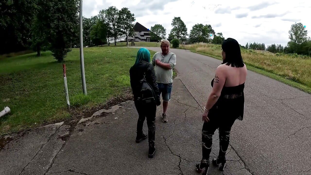 Dominatrix Date/ Serbest Köle Hak Ettiğini Alıyor