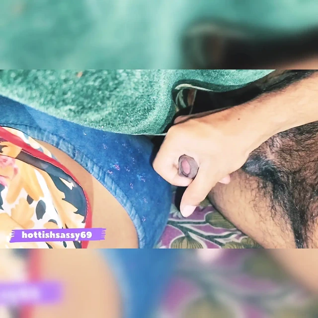 Sana amcığımı vermeyeceğimi söyledi elini kullan