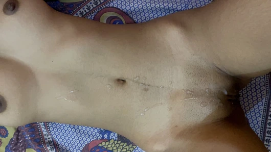 Evde yalnızken üvey erkek kardeşim beni tekrar sikiyor