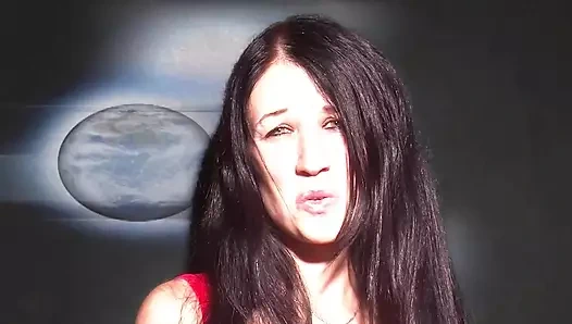 Banyoda masaj eldiveni ile üçlü seks