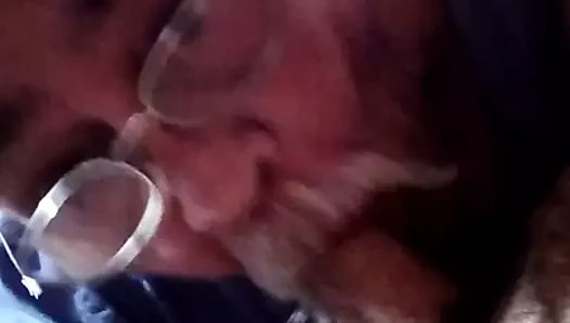 Kıçını becermeden önce sadece kısa bir emme klibi.