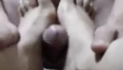 Cumshot için dik uzun ayak
