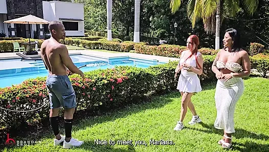 İri göğüslü patronum ve büyük götlü arkadaşı açık havada üçlü sekste yarağımı yutuyor - Brandon Cruz