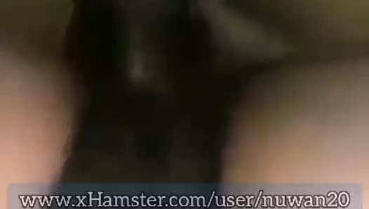 Genç adam arkamda kıllı amımı sikiyor - sri lankalı