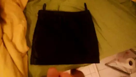 Cum üzerinde benim adım anne deri etek