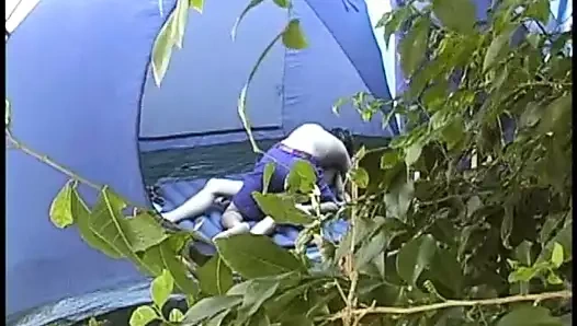 İzcilik Asya twink misyoner seksten önce bj veriyor