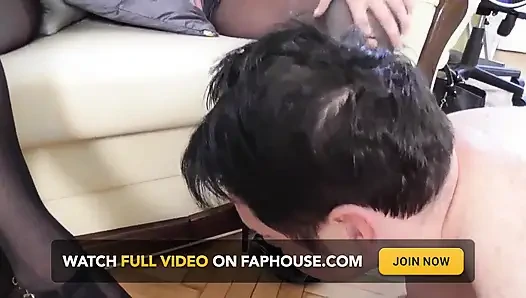 Kadın egemenliğinin ayakkabı ibadeti