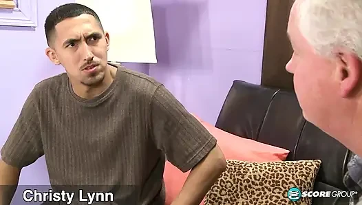 Cristy Lynn, götten sikilen kütüphaneci