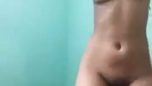 Maloqueira Tira Calcinha Dansando Funk Peladinha