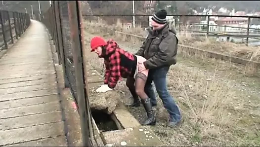 teen alır fucked tarafından dede içinde kamu