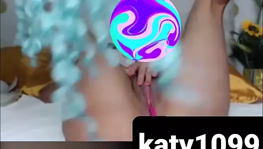 Adım adım anne fıskiye fışkırtma üzerinde videochat kardeş