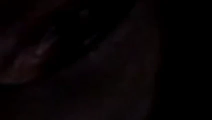 dominina masturbandose