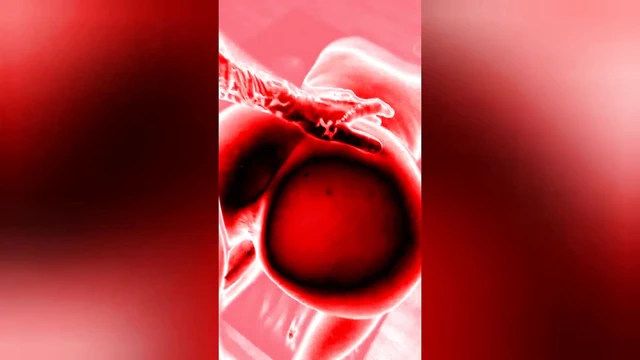 Yağlanmış şişman göt büyük zenci yarağına biniyor ve amından döl damlıyor