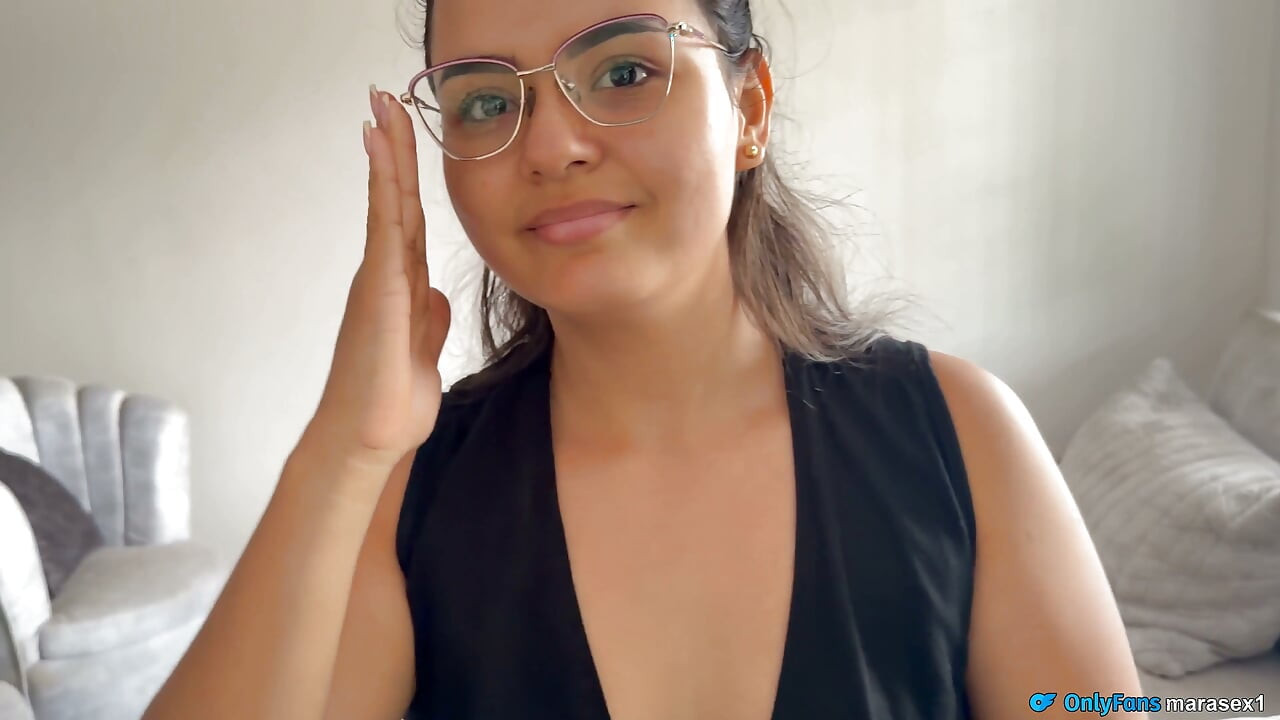 Yeni Büyük Dadısıyla Karısını Aldatıyor. Güzel Beden - Marasexxxx