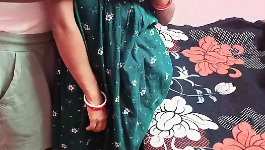 Bakire kız sert sikişiyor