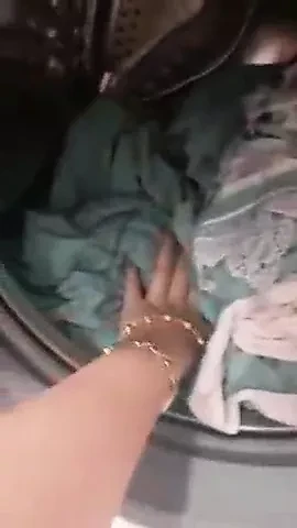 YENI EVLI KADIN KOCASININ PERFORMANSINDAN SIKAYETCI