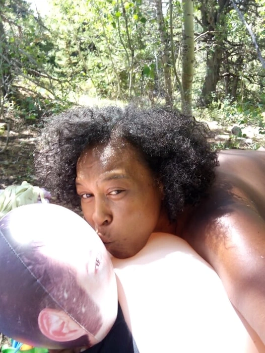 BU ŞIŞME 8 INÇLIK YARAĞı SEVIYOR