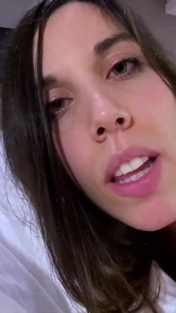 Волнующий момент из "POV: Опеменение мачехи"