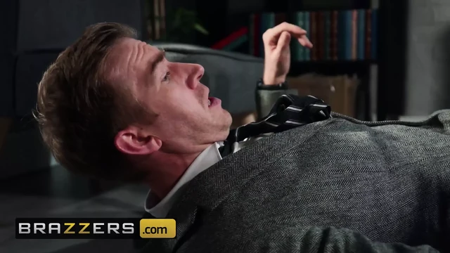 Büyük baştankara valentina ricci alır dev İngiliz horoz içinde the ofis