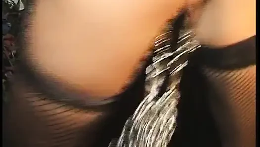 Azgın Alman fahişeler ıslak amcıkları var ve sert sikilmek istiyor bölüm 6