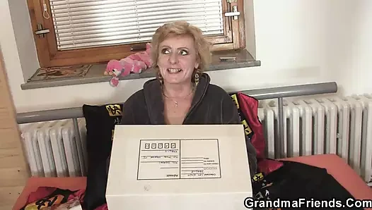 Teslimat erkekler sıska sarışın puma paylaşımı