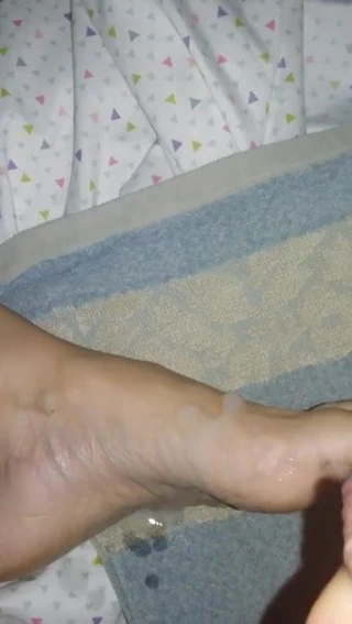 benim karım rahatlatıcı ve cum ayak 3