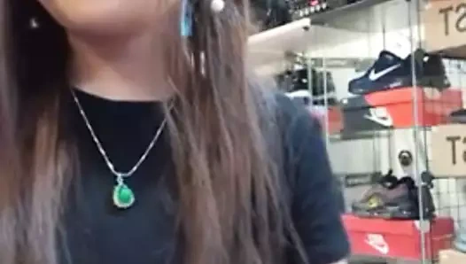 Malayca - awek baju biru