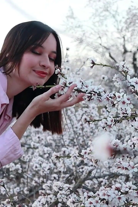 Sevgililer Günün kutlu ve sevgi dolu