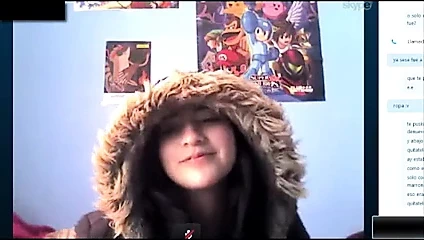 Mexicana tetona por webcam mientras habla con el novio