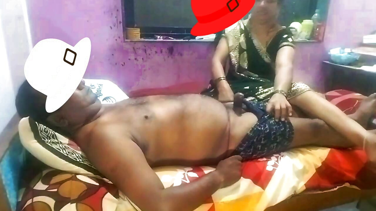 Sister-in-law called brother-in-law at night and drank cock water