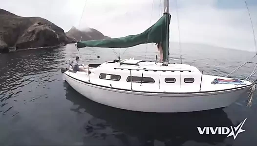 O teknede üvey babasını sikikleri