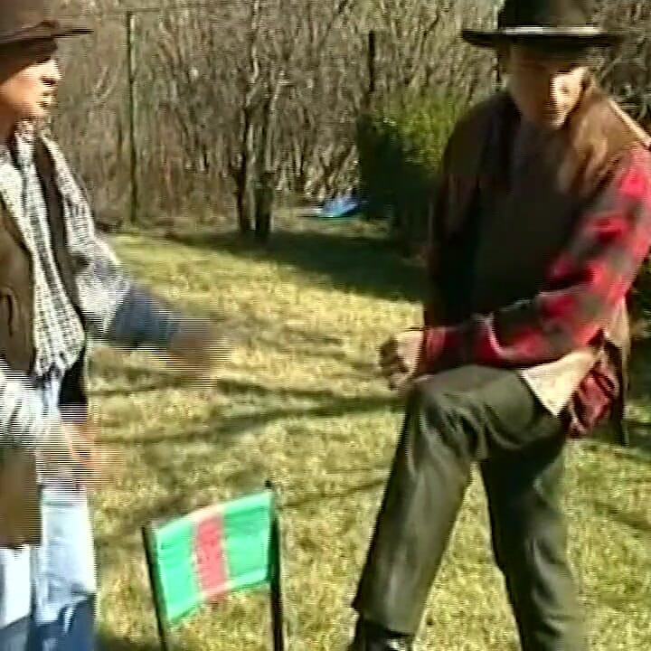 Çiftçi karısını sikiyor sadece kendi değil