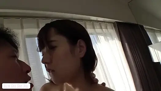 Sportif kız arzusu serbest bırakiliyor, kovboy kız ritmi ve zıplayan f-cup vücut sürüşü acımasız orgazm çılgınlığı
