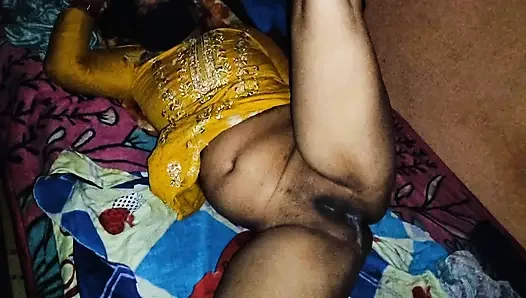 Hintli güzel yenge gece sert seks Hintçe ses kaydı