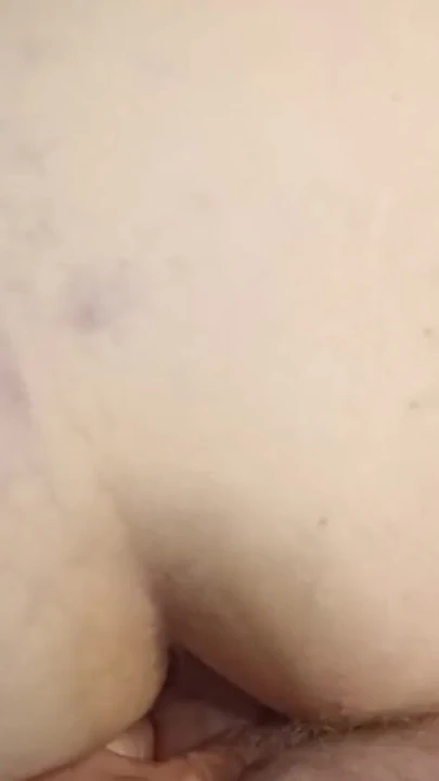 Üvey oğul üvey annesinin ağzını ve anüsünü sikiyor. | Klip 2