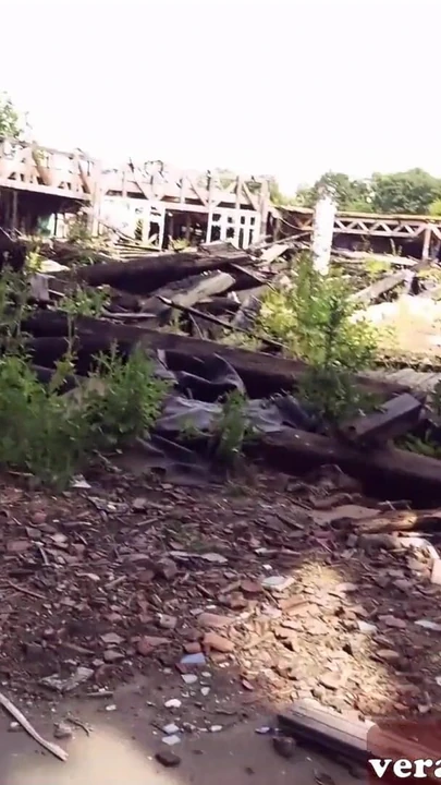 Волнующий момент из "Немецкая рыжая тинка на уличном секс-свидании с подписчиком в любительском видео от первого лица"