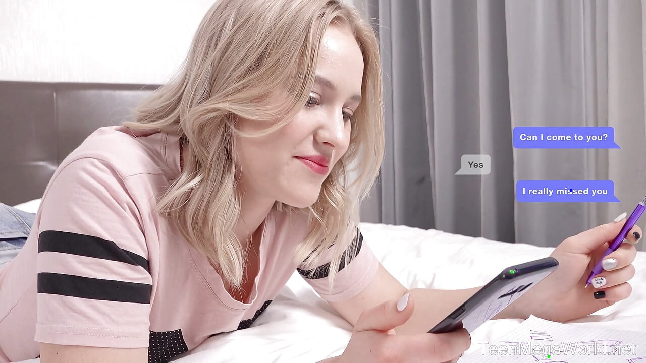 Ebeveynler uzakta, anal aşıklar tam video oynayacak
