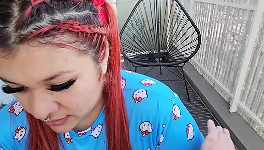 Şişman Arjantinli bir kızı dairemin balkonunda siktim