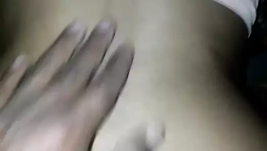 Pakistanlı kız geceleri erkek arkadaşıyla sikişiyor