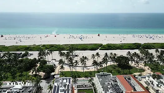 Miami'de lezbiyen baştan çıkarma