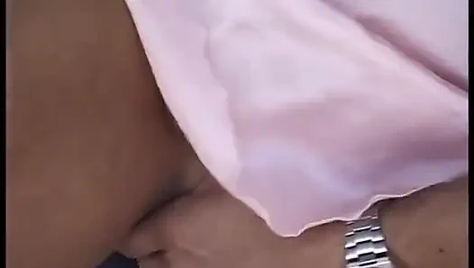 Olgun amcık üvey oğlunun sert yarağını istiyor