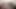 Üvey kız kardeş video oyunları oynarken üvey erkek kardeşinin dikkatini dağıtmanın bir yolunu buluyor
