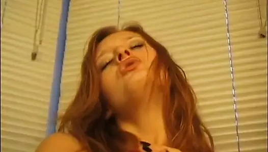 Gabriela'nın sarışınına mastürbasyon yapan genç kız ilk oyuncu seçmelerinde