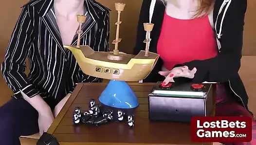 Striptiz korsan penguenleri oyun deneyimi hoş değil