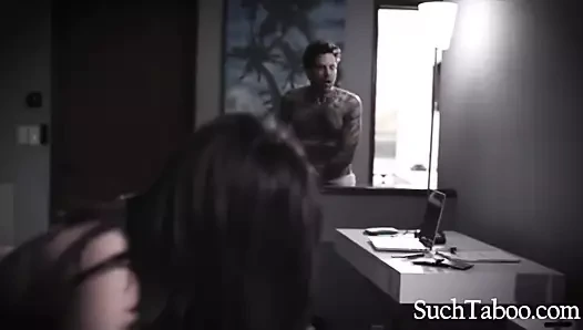 Anal bakire kız kardeşi üvey kardeşinin horozunu içeri alır – kendra spade