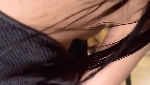 Hintli zengin evin azgın kadını amını zomatto oğlana siktiriyor