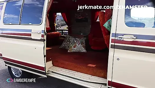 Jerkmate - minibüsümde mastürbasyon yaparken yakalanmamaya çalışıyorum - bambidreampie