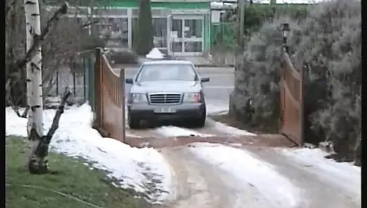 Burjuva violee - talep edildi