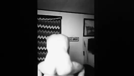 Büyük götlü evli kadın